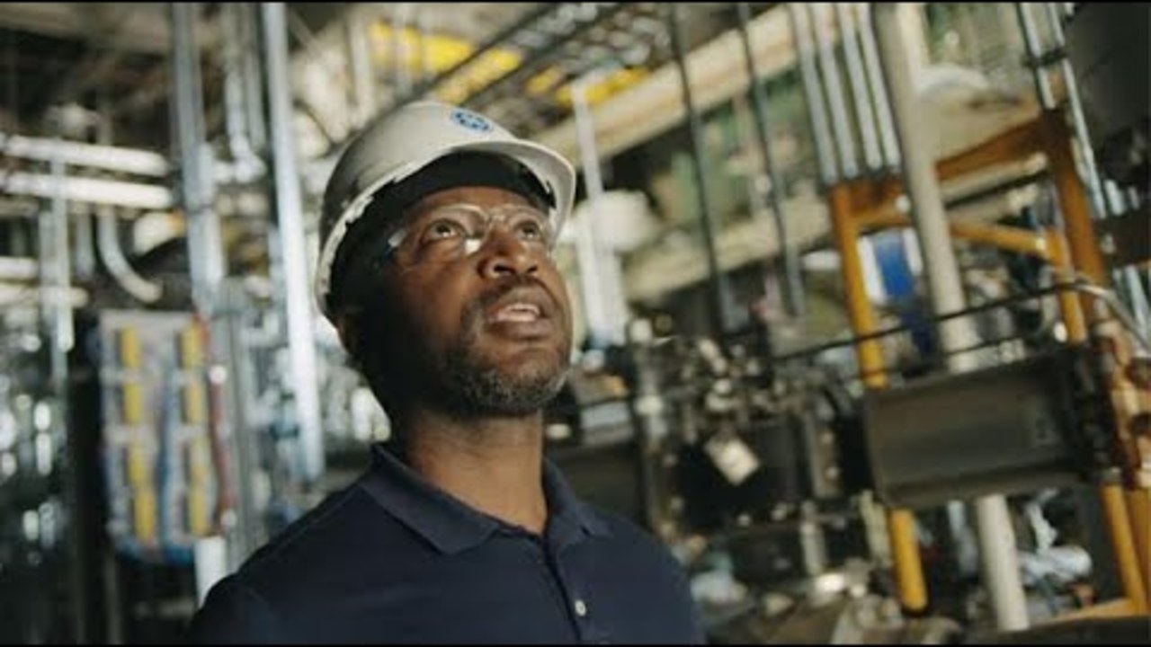 GE - Building A World That Works | :60 Commercial