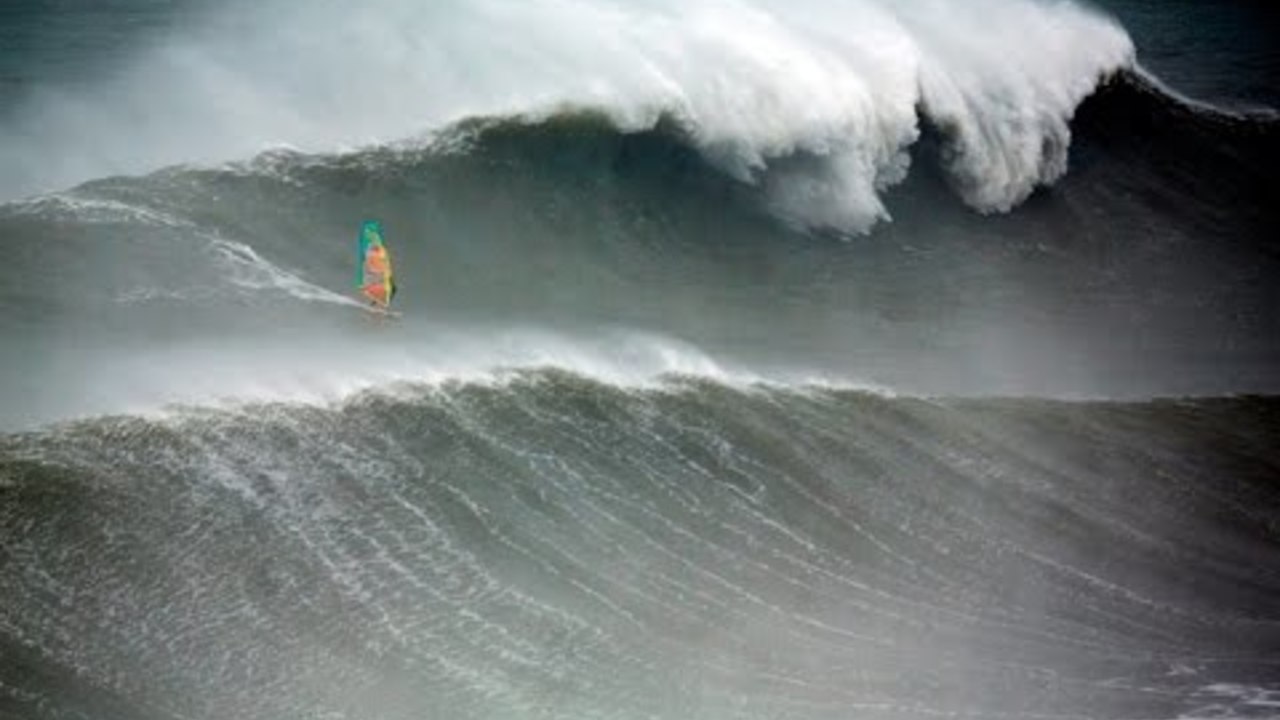 Jason Polakow rides the giant waves of Nazaré
