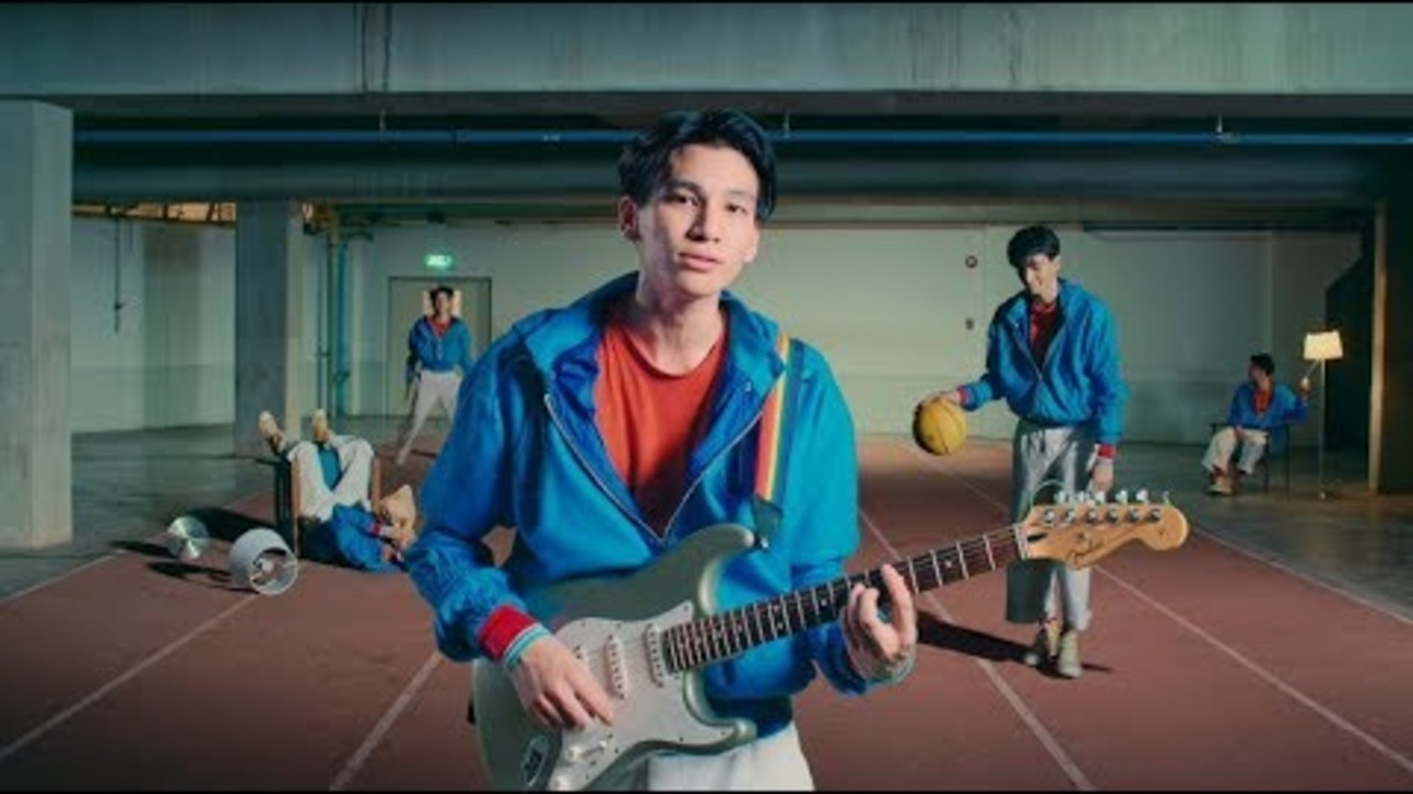 Phum Viphurit - Hello, Anxiety [Official Video]