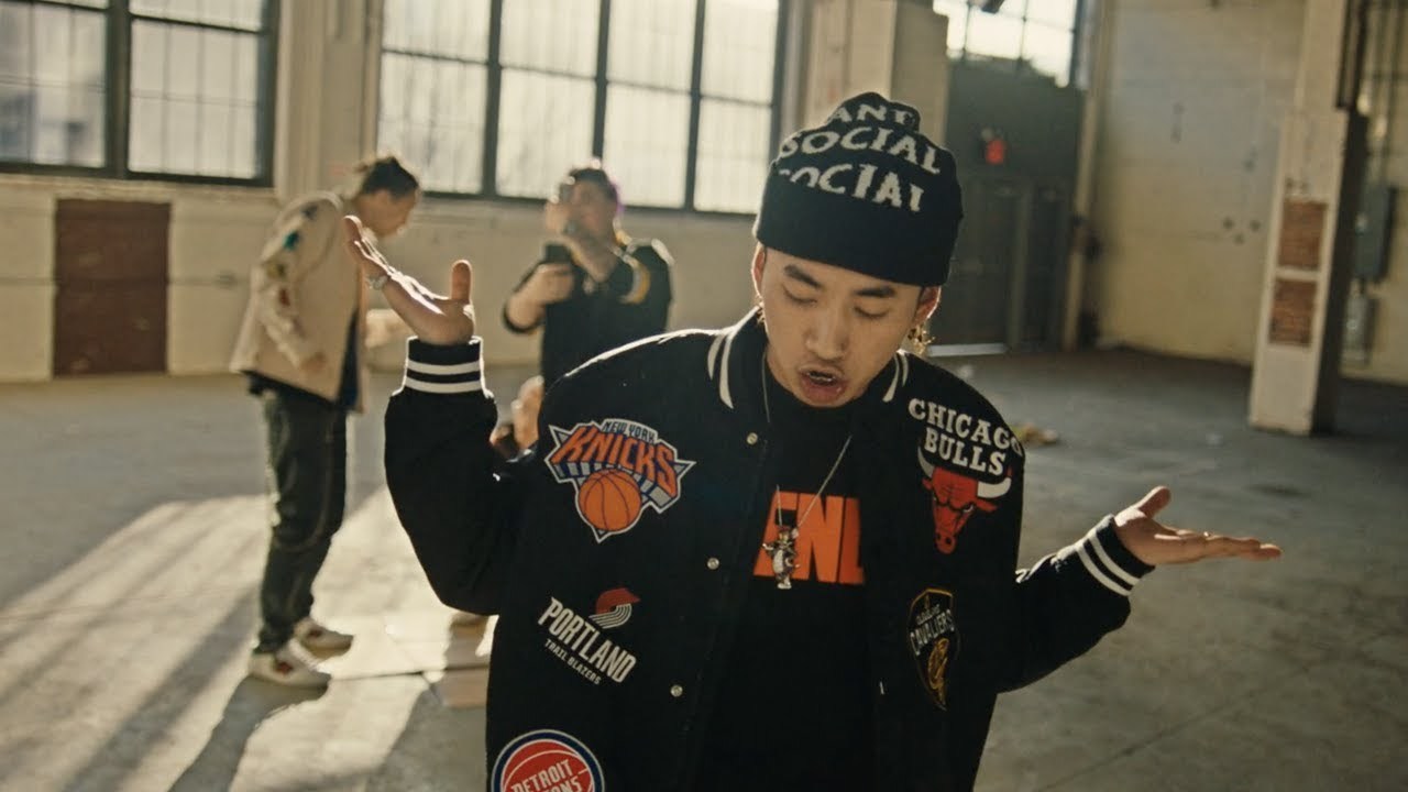 Higher Brothers - Flexing So Hard (Official Music Video)