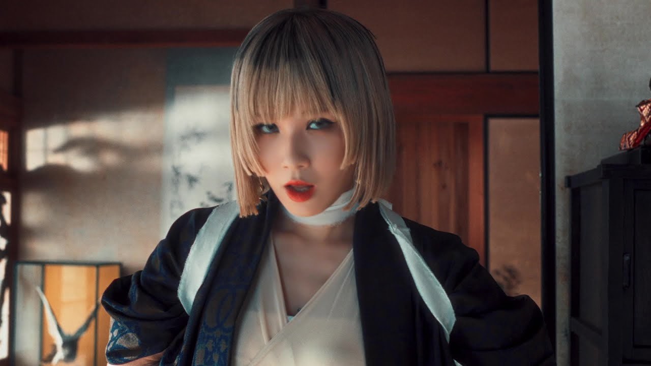 Reol - '煽げや尊し' Music Video